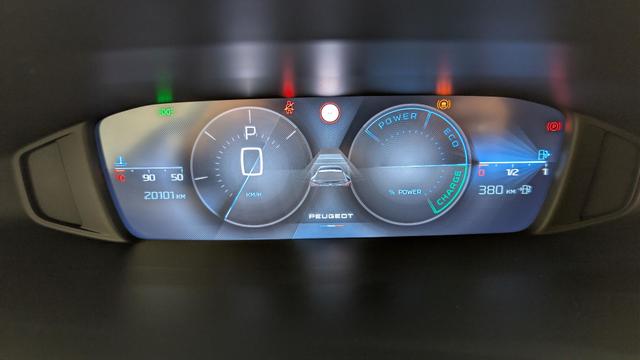 Peugeot 408 Hybrid 136 e-DCS6 Allure 