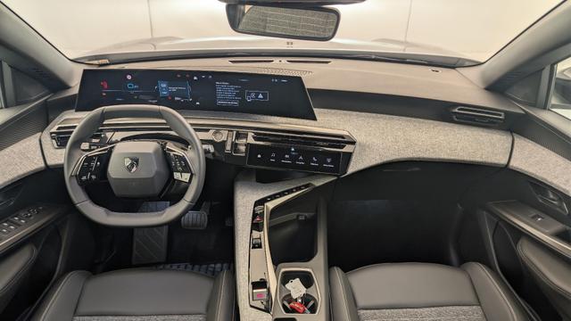 Peugeot 5008 HYBRID 145 CH E-DCS6 ALLURE 