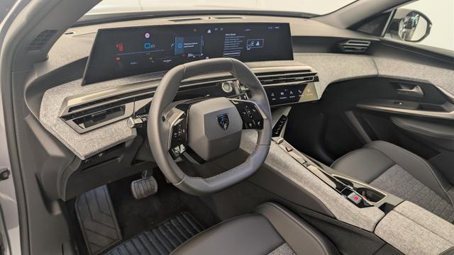 Peugeot 5008 HYBRID 145 CH E-DCS6 ALLURE 
