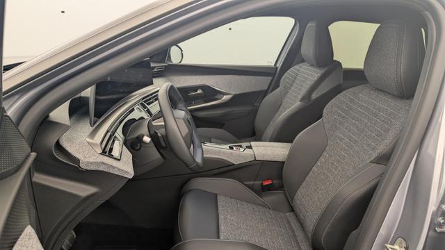 Peugeot 5008 HYBRID 145 CH E-DCS6 ALLURE 