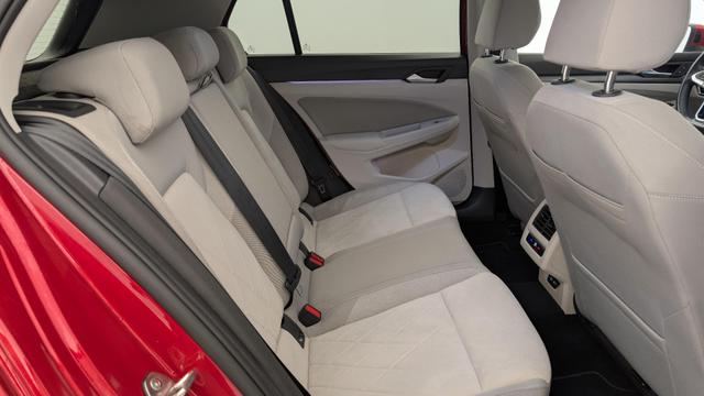 Volkswagen Golf 2.0 TDI SCR 150 DSG7 STYLE 