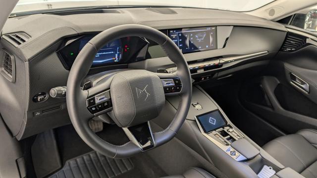 DS Automobiles 4 PureTech 130 EAT8 Rivoli 