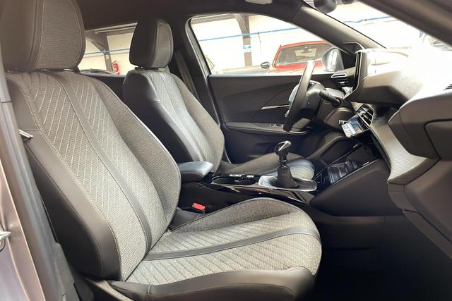 Peugeot 3008 Hybrid 145 e-DCS6 GT 
