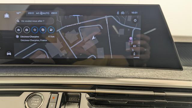 Peugeot 5008 HYBRID 145 CH E-DCS6 ALLURE 