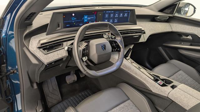 Peugeot 5008 HYBRID 145 CH E-DCS6 ALLURE 