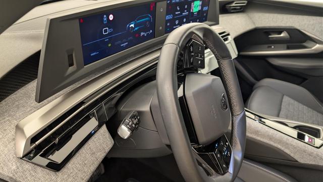 Peugeot 5008 HYBRID 145 CH E-DCS6 ALLURE 