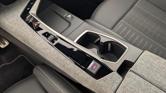 Peugeot 3008 Hybrid 145 e-DCS6 GT 