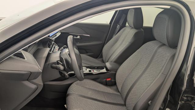 Peugeot 208 PureTech 100 S&S EAT8 Allure 