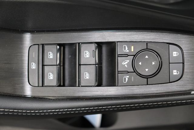 Nissan X-Trail N-Connecta 5pl HUD AFA 19" 