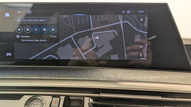 Peugeot 5008 HYBRID 145 CH E-DCS6 ALLURE 