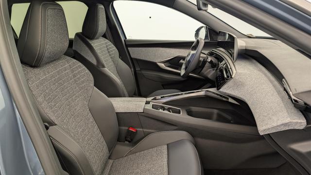 Peugeot 5008 - HYBRID 145 CH E-DCS6 ALLURE