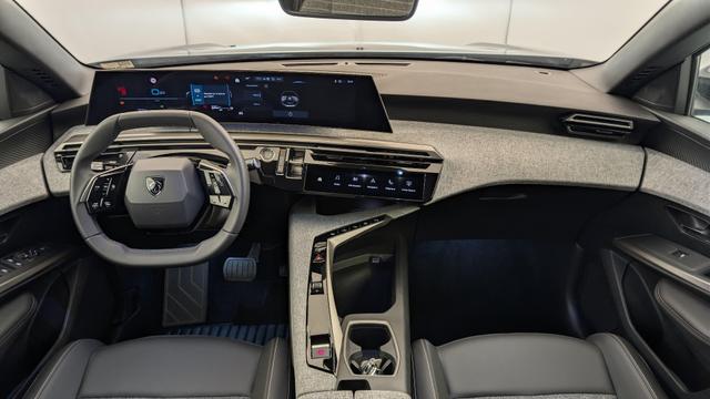 Peugeot 5008 HYBRID 145 CH E-DCS6 ALLURE 