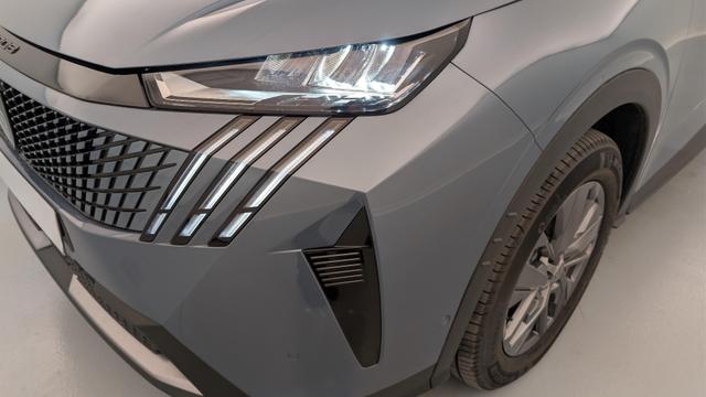 Peugeot 5008 HYBRID 145 CH E-DCS6 ALLURE 