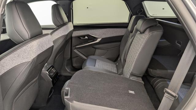 Peugeot 5008 HYBRID 145 CH E-DCS6 ALLURE 