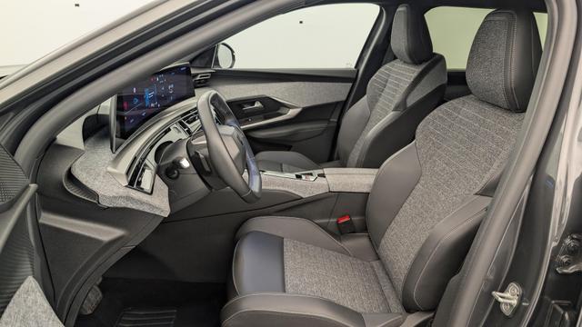 Peugeot 5008 Hybrid 136 e-DCS6 Allure 
