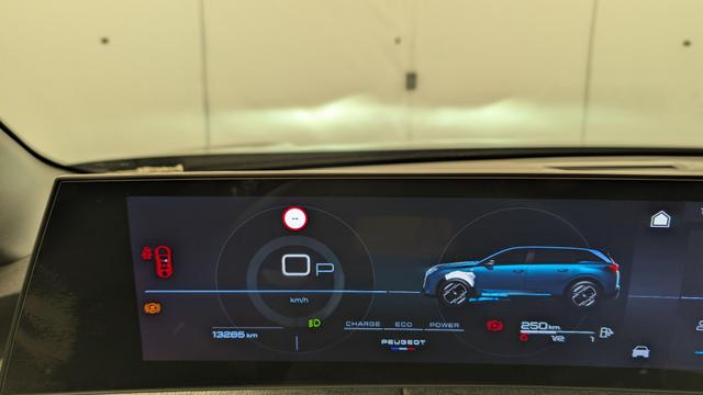 Peugeot 5008 Hybrid 136 e-DCS6 Allure 