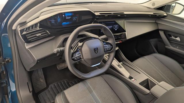 Peugeot 408 Hybrid 136 e-DCS6 Allure 