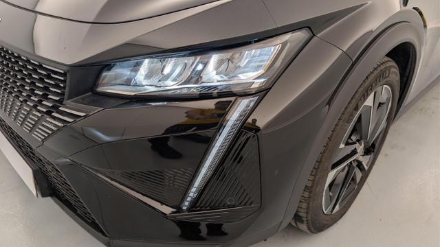 Peugeot 408 Hybrid 136 e-DCS6 Allure 