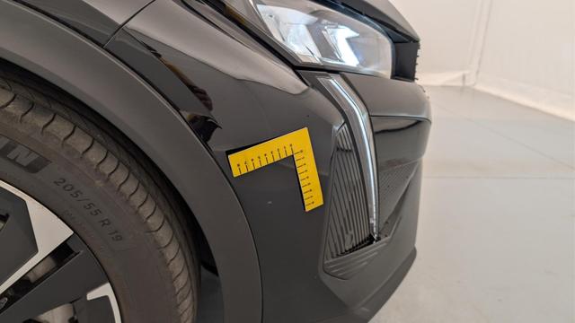 Peugeot 408 Hybrid 136 e-DCS6 Allure 