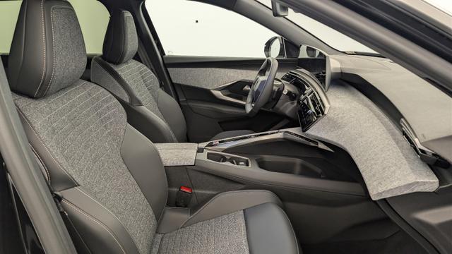 Peugeot 5008 HYBRID 145 CH E-DCS6 ALLURE 
