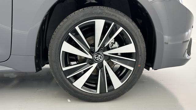 Toyota Corolla Touring Sports Design 