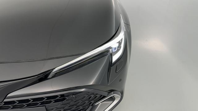 Toyota Corolla Touring Sports Design 