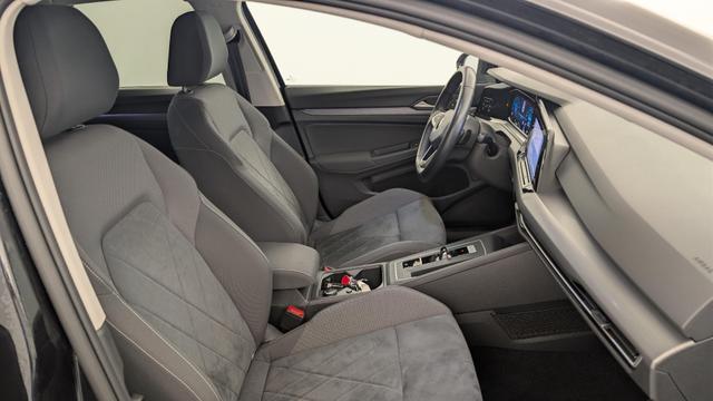 Volkswagen Golf 1.5 ETSI OPF 130 DSG7 STYLE 