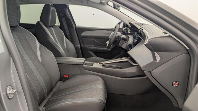 Peugeot 408 Hybrid 145 e-DCS6 Allure 