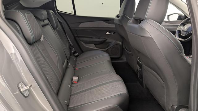 Peugeot 408 Hybrid 145 e-DCS6 Allure 