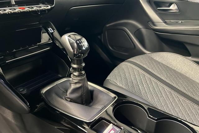 Peugeot 2008 PureTech 100 S&S BVM6 Allure 