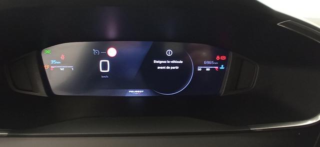 Peugeot 2008 PureTech 100 S&S BVM6 Allure 