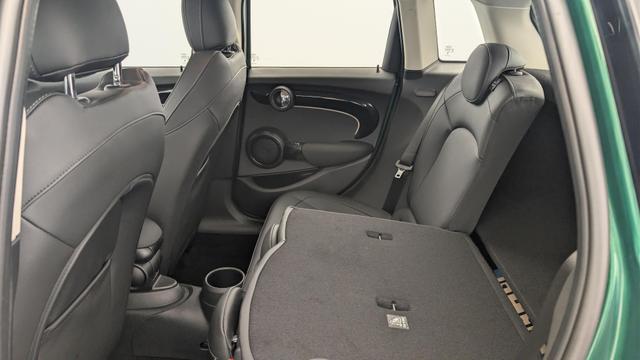 MINI COOPER 136 CH DKG7 ESSENTIAL Hatch 