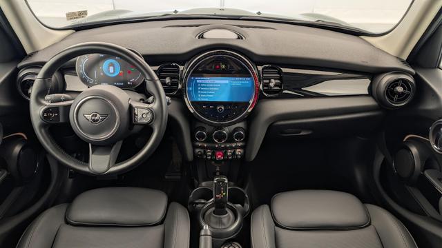 MINI COOPER 136 CH DKG7 ESSENTIAL Hatch 