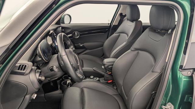 MINI COOPER 136 CH DKG7 ESSENTIAL Hatch 