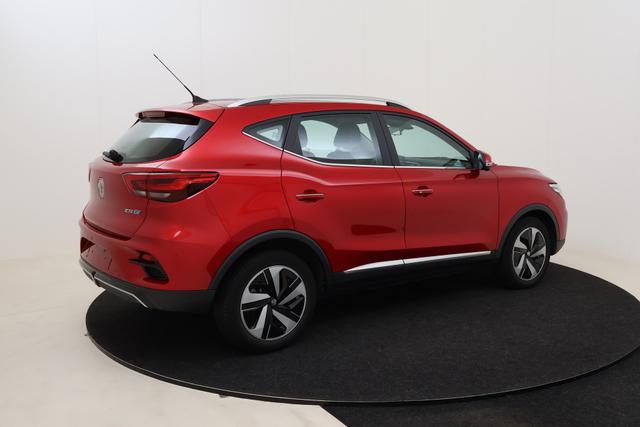 MG ZS Luxury 