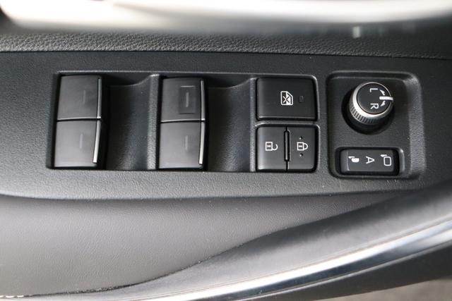 Suzuki Swace GLX 