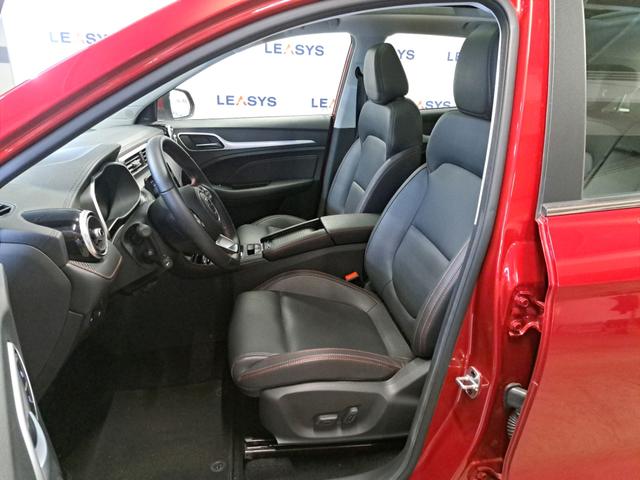 MG ZS Luxury 