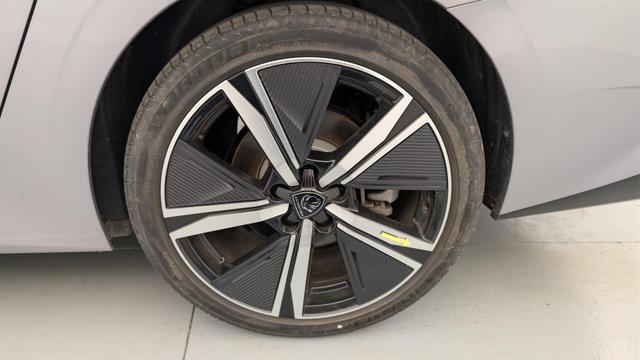 Peugeot 308 SW PHEV 225 e-EAT8 GT 