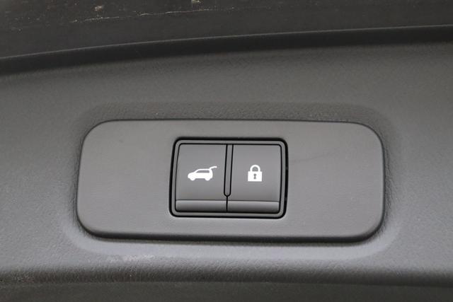 Nissan Qashqai Tekna Plus + 2 Tone 