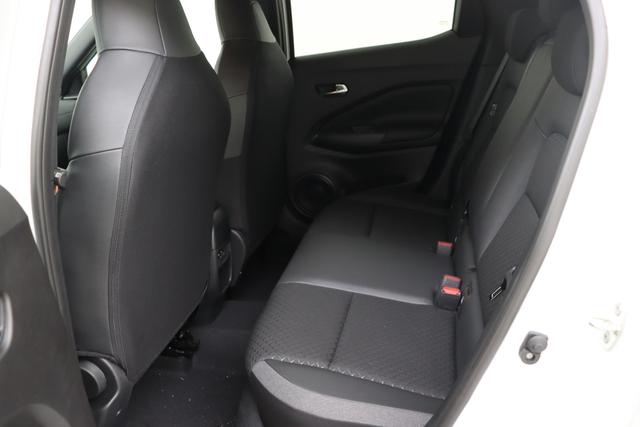 Nissan Juke N-Connecta + Winter Pack Navigation 