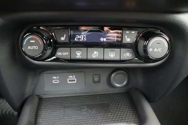 Nissan Juke N-Connecta + Winter Pack Navigation 