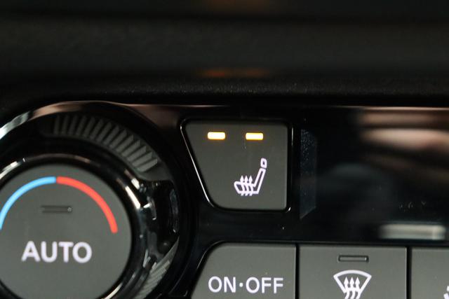 Nissan Juke N-Connecta + Winter Pack Navigation 