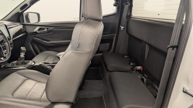 Isuzu D-Max 1.9 4X4 SPACE CAB N60 NSPORT MT 