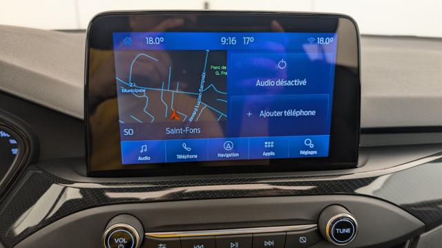 Ford Focus 1.0 EcoBoost 155 S&S mHEV ST Line 