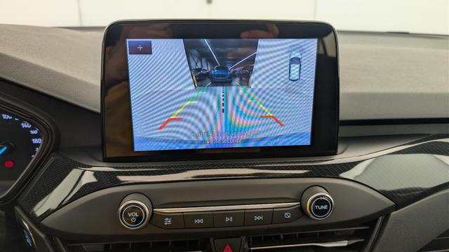 Ford Focus 1.0 EcoBoost 155 S&S mHEV ST Line 