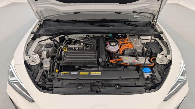Cupra Leon 1.4 E-HYBRID 245 CH DSG6 VZ 