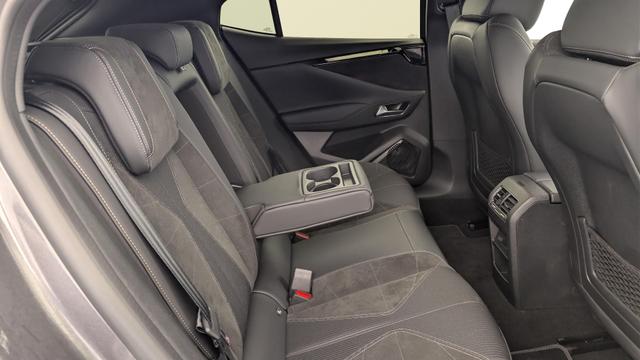 DS Automobiles 4 PureTech 130 EAT8 Etoile - Alcantara 
