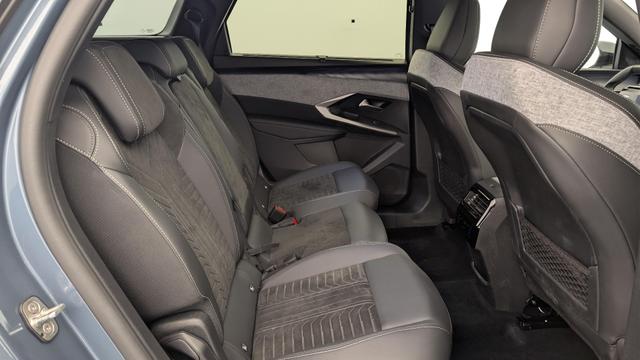 Peugeot 5008 HYBRID 145CH E-DCS6 GT 