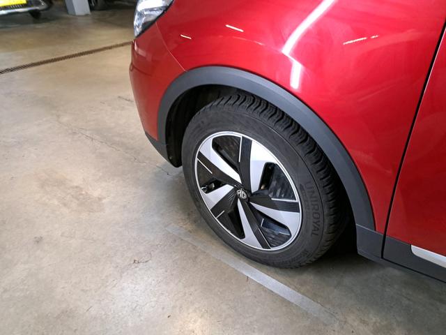 MG ZS Luxury 
