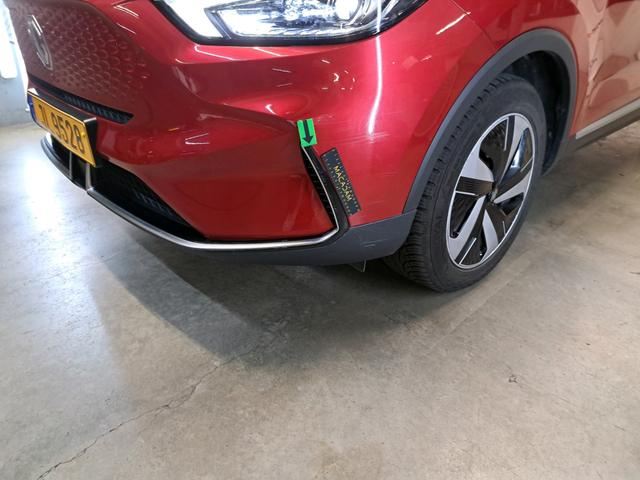 MG ZS Luxury 